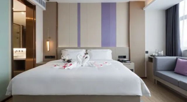 Люкс Deluxe Lavande Hotel (Zhuhai Qinglv North Road Tangjiawan Beach)