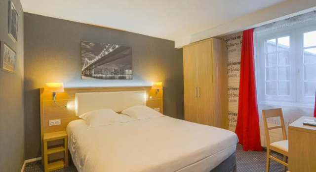 Номер Standard Hôtel-Spa-Piscine Le Petit Castel Beuzeville-Honfleur