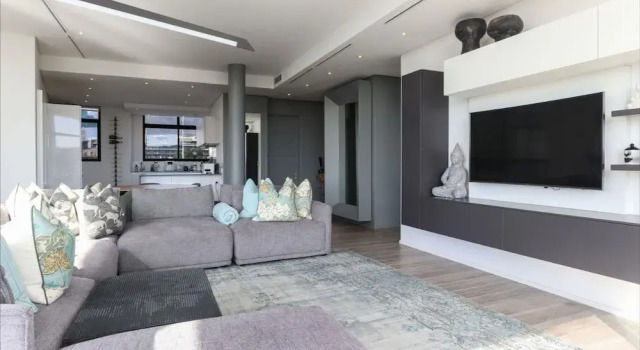 Precinct Corner Two Bedroom Waterfront Apartment - 221, Забронировать Апартаменты/квартира Апартаменты Кейптауна, рядом с Конференц-центр Avenue, Апартаменты/квартира