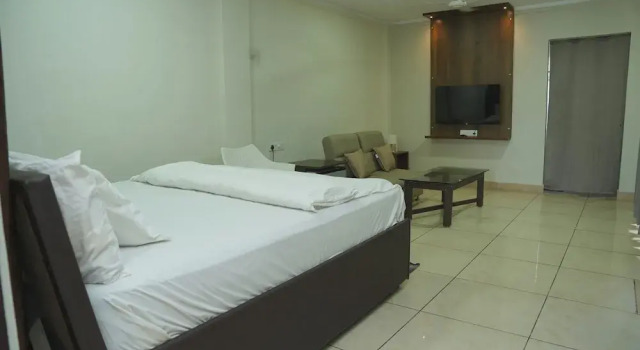 Люкс Hotel Grand Leela Krishna