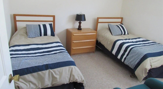 Spacious Waterville Valley Condo Close to Town Square! - Ms13av, Varaa Hotelli Hotellit New England uima-altaalla, Uima-allas