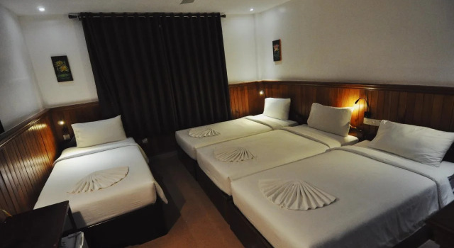 Yellow Hostel