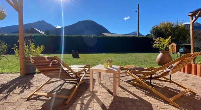 Апартаменты Appartement douillet, proche gare, terrasse, cave
