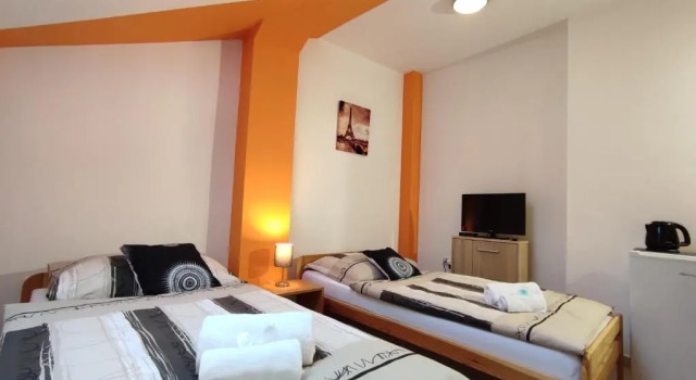 Hotel 28