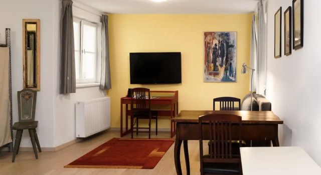 Apartments Golden Roof by Penz, Забронировать Апартаменты/квартира Отели Инсбрука с парковкой, рядом с Университет Инсбрука, Парковка