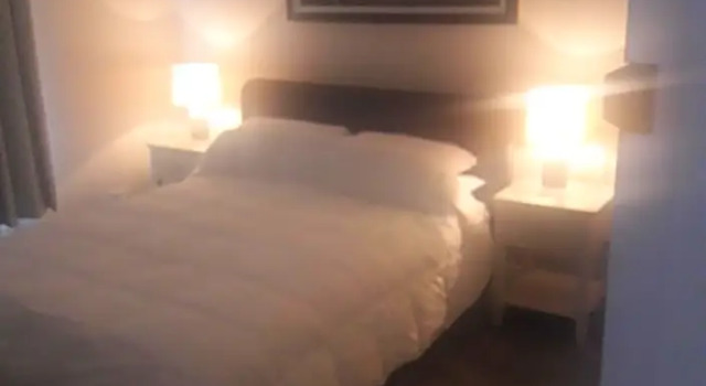 Dubhlinn House Accommodation, Book Hotel Hotels in Clare with Parking, Parking