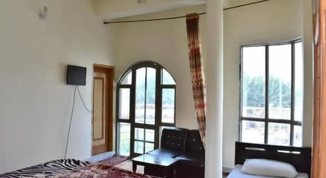 Swat Riverina Hotel, Забронировать Отель Отели Свата с парковкой, Парковка