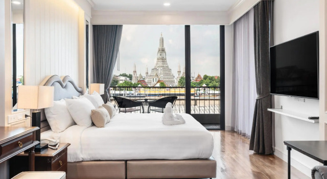 Полулюкс ARUN Riverside Bangkok
