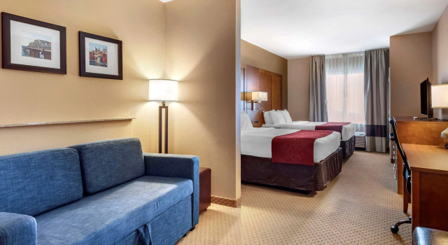 Четырёхместный люкс Comfort Suites Florence Shoals Area