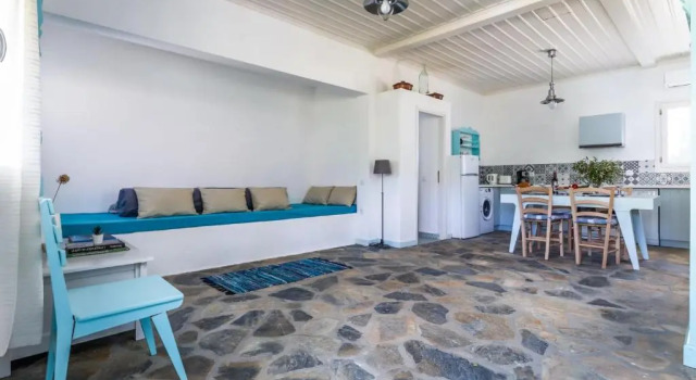 Коттедж с 2 комнатами Myrto Blue Holiday House