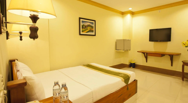 Двухместный номер Standard Golden House International Hotel