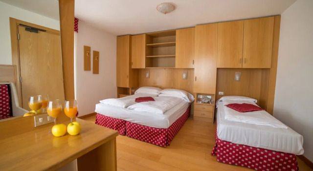 Четырёхместный номер Standard Hotel Due Spade
