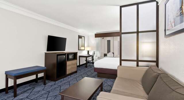 Двухместный люкс Best Western Slidell Hotel