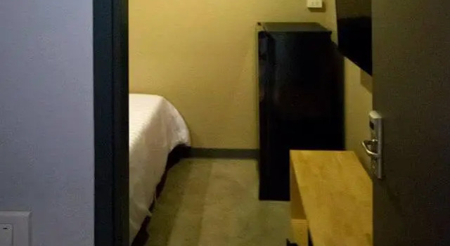 Кровать в общем номере Siam Mitr Hostel