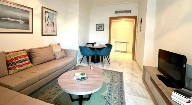 One Bedroom With a View Lac1