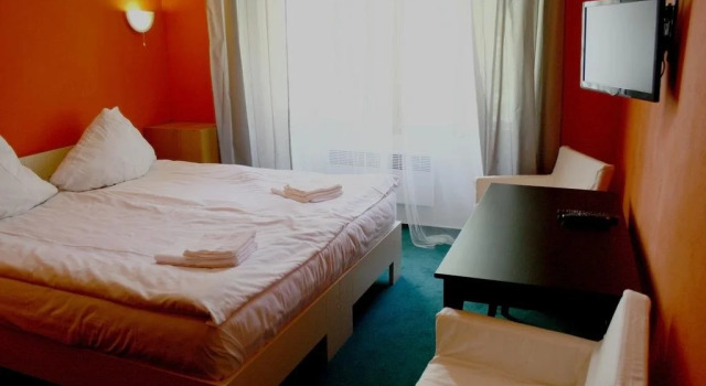 Hotelové pokoje Kolčavka, Rezerwuj Hotel Praga 9 Praga, w pobliżu Palmovka Subway Station
