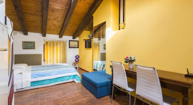 Wonderful, Quiet and Bright Apartment. In the Center Historian, Забронировать Апартаменты/квартира Болонья провинция Болонья, рядом с Башня Гарисенда