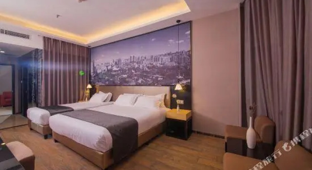 Люкс Meilun Jinyue Hotel (Xiamen Railway Station Wenzao Subway Station)