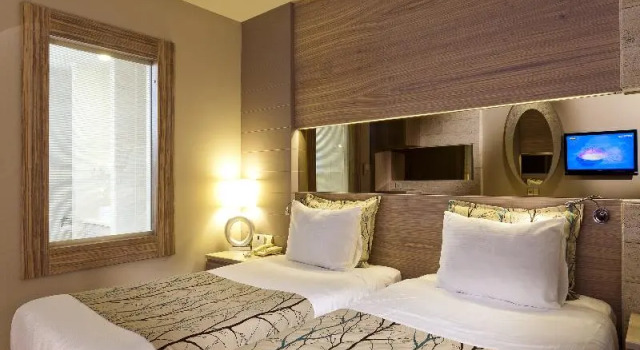 Семейный номер Standard с балконом и с частичным видом на море Melas Resort Hotel