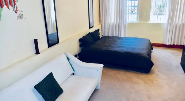 Relaxing 1 Bedroom House in Cape Town, Забронировать Отель Отели Кейптауна 3 звезды, рядом с MyCiTi Station Cape Town Stadium, 3*