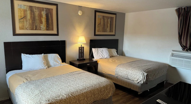 Двухместный номер Standard Ranch House Inn & Suites