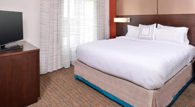 Люкс c 1 комнатой Residence Inn by Marriott Cedar Rapids South