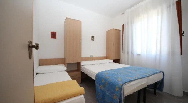Villa Debby appartamento 02, Prenota Appartamento Hotel a Veneto con parcheggio, Parcheggio
