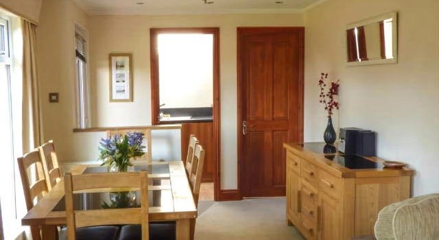 6 Thirlmere, Varaa Lomakoti Mökit kohteessa Merseyside, Mökki
