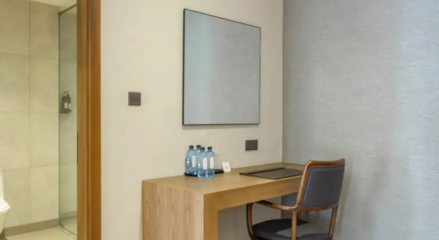 Suite Alba Hotel Meru