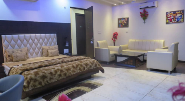 Номер Deluxe Hotel Madhushrie Agra