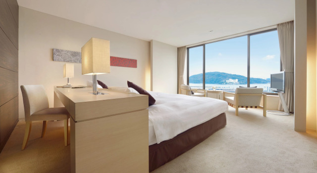 Двухместный номер Standard с видом на гавань Toba International Hotel