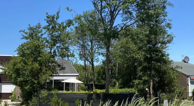 Holidayhouse - Lepelblad 7 Nieuwvliet-bad, Забронировать Отель Ньювлит Zeeuws-Vlaanderen