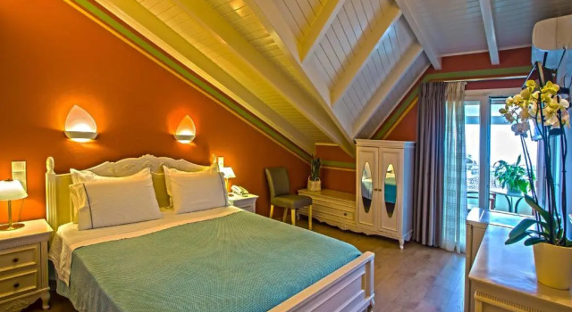 Двухместный номер Standard Мансарда с видом на море Hotel Maistrali