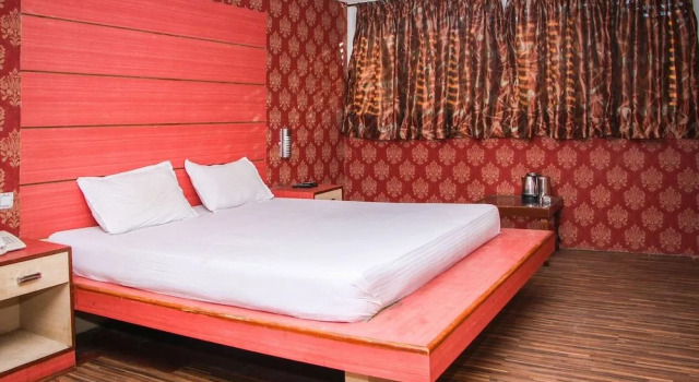 Hotel De Santosh Residency, Забронировать Отель Отели штата Тамилнада с завтраком, Завтраки