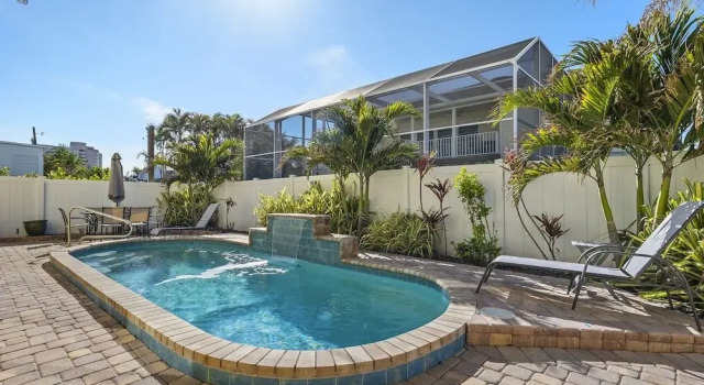Коттедж 241 Oasis Pearl: 3br Pool Home! 3 Bedroom Home