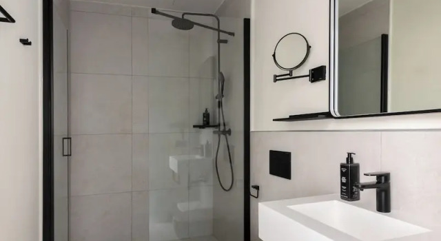 Люкс c 1 комнатой Limehome Athens Agora