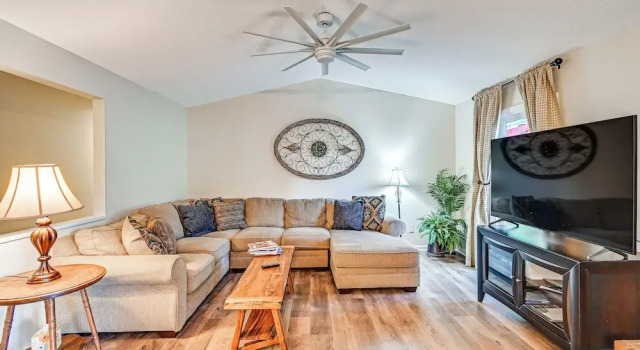 Charming Pinehurst Getaway w/ Golf Course View!, Book Feriehus Pinehurst North Carolina