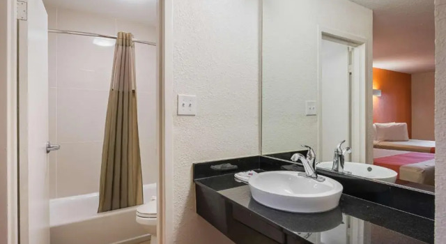 Номер Standard Motel 6-Savannah, GA - Midtown