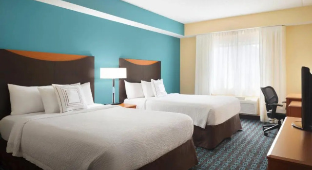 Четырёхместный номер Standard Fairfield Inn & Suites Minneapolis Bloomington/Mall of America