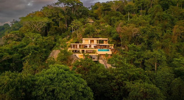 Riverstone Elevated Living Near Beach Town