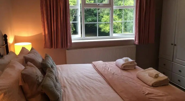 Leafy Suburban Bed and Breakfast, Забронировать Отель Отели Большого Лондона с завтраком, Завтраки