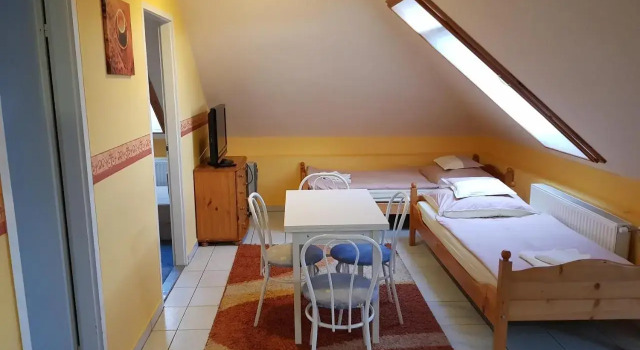 ADA 2 Apartmanház, Book Hotel Hajdúszoboszló 