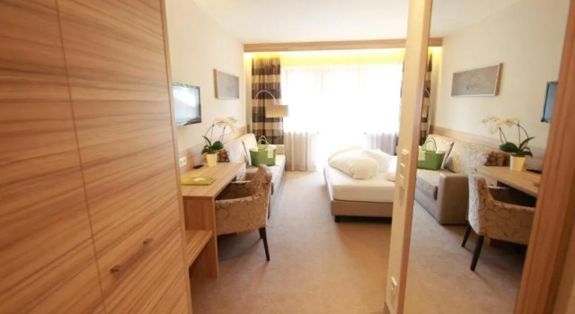 Genusshotel Diamant, Забронировать Отель Отели Натурно 3 звезды, рядом с Подъемник Унтерстелль, 3*