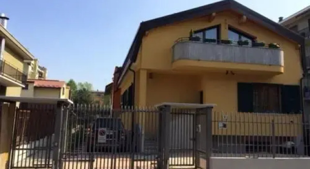 My Home, Prenota Hotel Pero Lombardia, vicino a Stazione Metro Pero