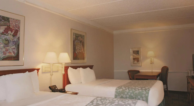 Четырёхместный номер Standard La Quinta Inn by Wyndham Temple