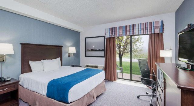 Двухместный номер Standard с видом на улицу Super 8 by Wyndham Port Elgin