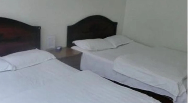 Leshan Sunshine Inn, Book Hotel Hoteller i Sichuan med parkering, Parkering