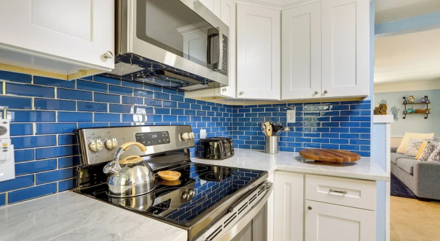 Коттедж с 3 комнатами 2 Mi to Bradenton Beach: Water-view Home w/ BBQ