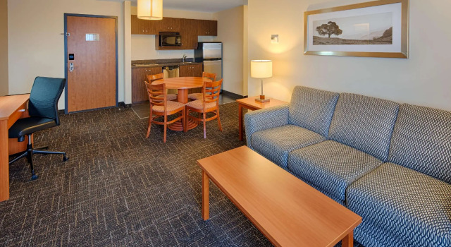 Dvoulůžkový s manželskou postelí Apartmá Best Western Thompson Hotel & Suites