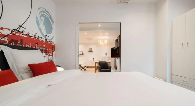 SUITE COCTEAU : au cœur de la Rive Gauche, neuf, design, 2/4/6 personnes, Забронировать Апартаменты/квартира Париж Иль-де-Франс, рядом с Станция метро Solférino